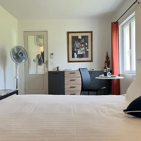 Les Ancolies - Maison Climatisee - Circuit 24h *